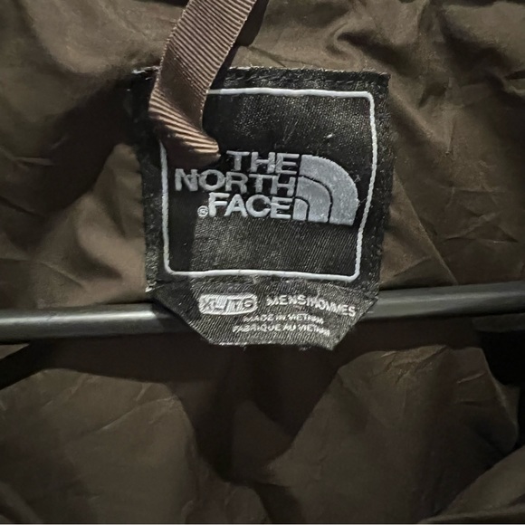 The North Face Puffer Jacket - Picture 3 of 4